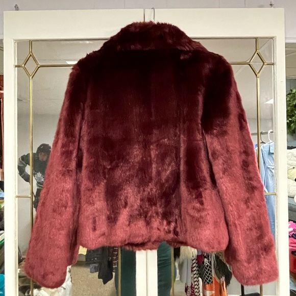 Express Faux Fur Vintage coat size medium garnet red EUC - Picture 5 of 5
